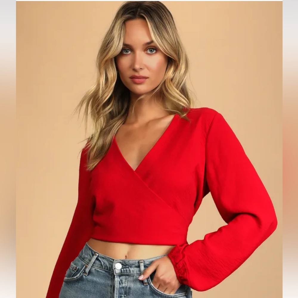 NWT Style Success Red Long Sleeve Tie-Back Crop Top